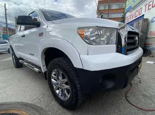 Toyota Tundra 5.7 Crewmax Limited