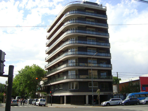 Edificio Nocito  Villa Luro. Av. Rivadavia 10600 Depto 2 Ambientes Frente. 