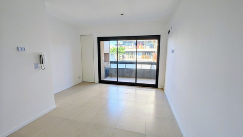 Venta Monoambiente Saenz Peña Parrilla Con Renta