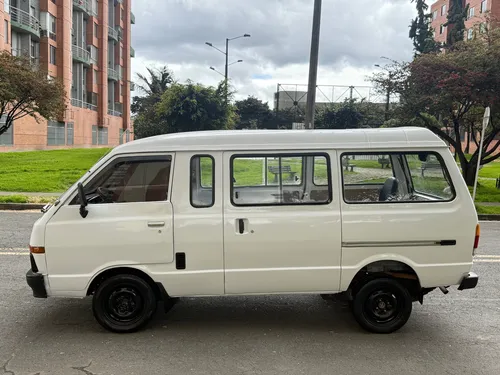 Nissan Vanette 2.4l