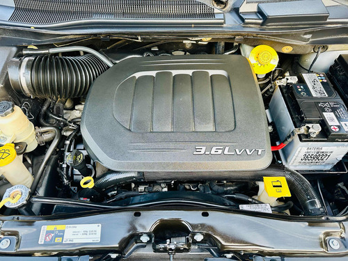 Dodge Grand Caravan 3.7 Sxt At