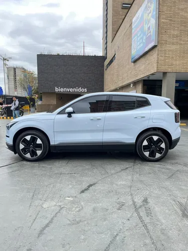 Volvo EX30 EXTENDED RANGE PLUS