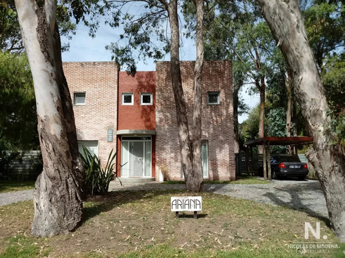 Oportunidad, Vende Casa En La Barra Cerca De La Ruta Y El Puente. 3 Dormitorios. 