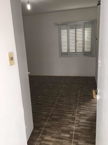 Imagen 13 de 17 de Excelente Apartamento, Mono Ambiente En Complejo Artigas