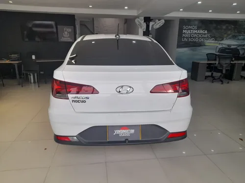 Hyundai Accent 1.6 Advance Mt