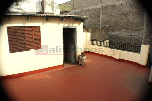 Imagen 4 de 13 de Venta Departamento Tipo Casa 3 Ambientes Con Patio Y Terraza En Parque Avellaneda