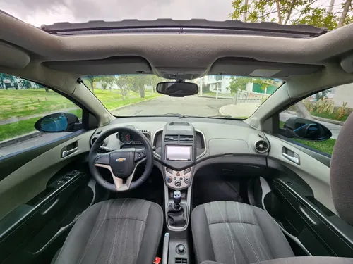 Chevrolet Sonic 1.6 Lt 5 p