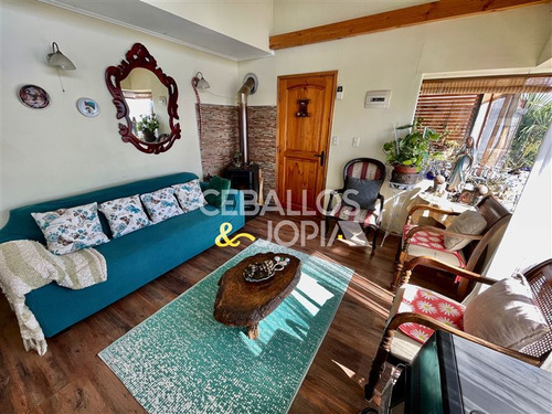 Casa En Venta De 9 Dorm. En Viña Del Mar