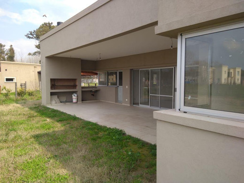 Imagen 3 de 16 de Alquiler Anual Disponible Desde Octubre 2022 En San Matías Escobar Zona Norte