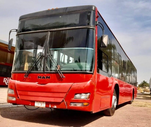 Imagen 2 de 14 de Camion Para Transporte Publico Marca Man Modelo 2013