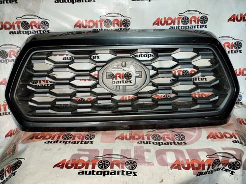 Parrilla Toyota Tacoma 16 17 18 19 20 21 22 Detalle