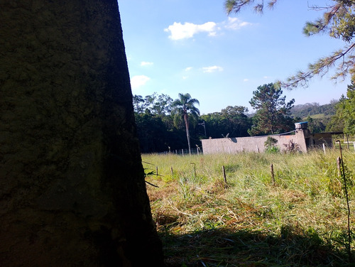 Casa Com 3 Cômodos 3x3 ,e 1 Banheiro Com Possibilidade De Au
