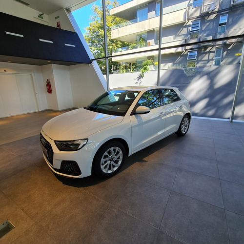 Audi A1 30 Tfsi At 2021 Q2 Q3