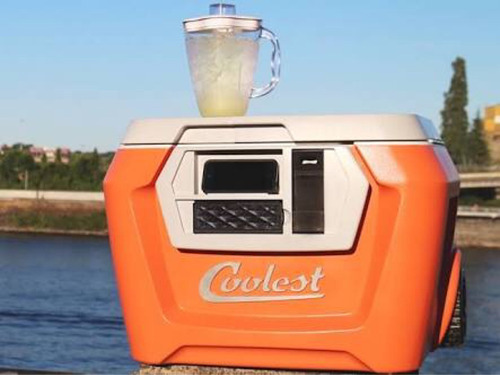 Hielera Coolest Cooler Con Bocina Licuadora Cargador Y Mas