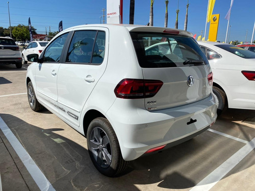 Imagem 2 de 6 de Volkswagen Fox 1.6 Msi Connect (flex)