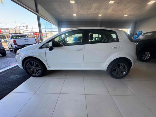 Fiat Punto 1.4 ATTRACTIVE 8V FLEX 4P MANUAL