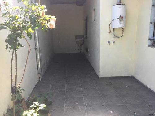 Imagen 3 de 7 de Departamento Ph, Calle Vallier Uf 6 (a Una Cuadra De Av. San Martín), Belén De Escobar