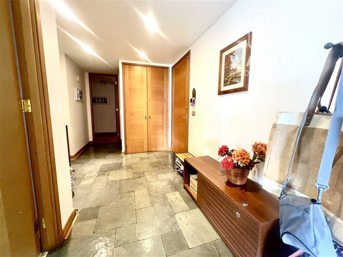 Departamento En Arriendo De 5 Dorm. En Las Condes