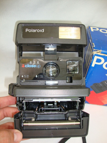 Antiga Camera Polaroid 636 Closeup Na Caixa Anos 80