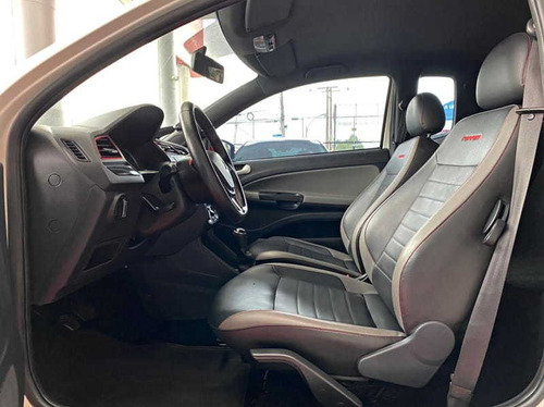 Imagem 6 de 13 de Volkswagen Saveiro 1.6 Msi Pepper Ce 8v Flex 2018
