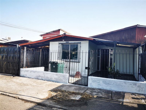 Casa En Arriendo De 4 Dorm. En Recoleta