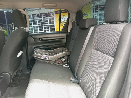 Imagen 11 de 15 de Toyota Hilux