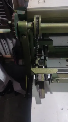 Infestadeira Com Mesa