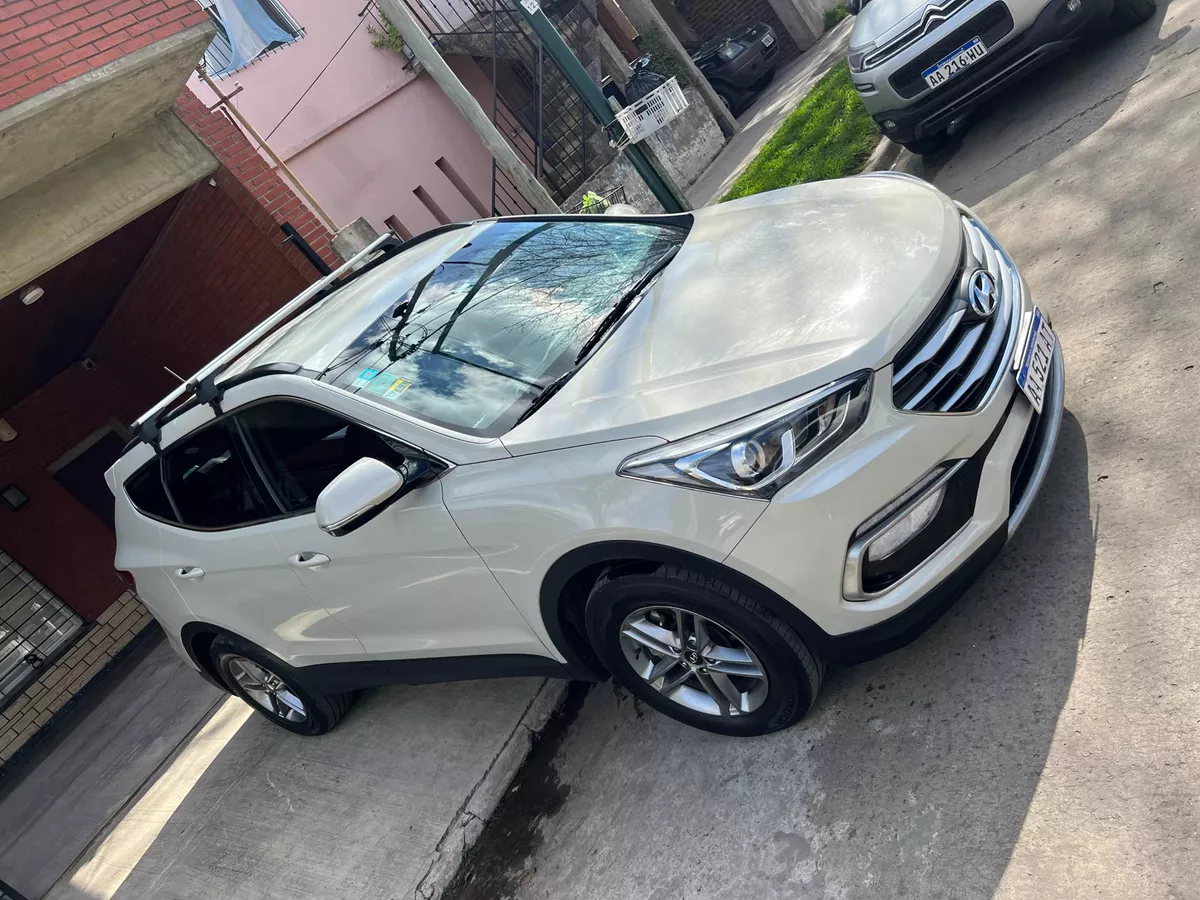 Hyundai Santa Fe 2.4 Seguridad 7as 6at 2wd