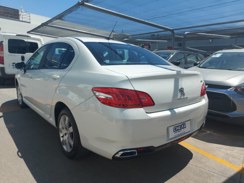Peugeot 408 2.0 Allure 143cv