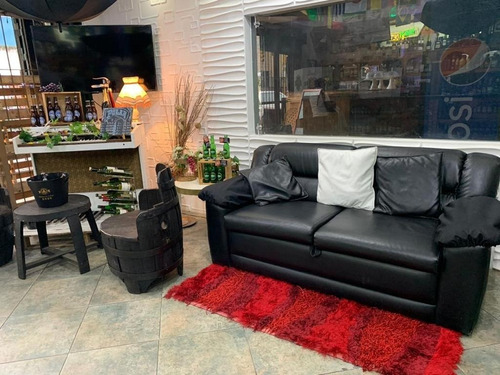 Imagen 2 de 14 de Best House Vende Fondo De Comercio Para Licorería