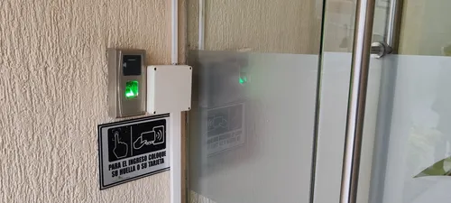 Apartamento 3 Habs. 2bañ. Garaje. Cocintegral. Superubicac.
