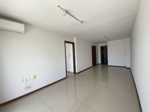 Imagen 4 de 14 de Venta De Apartamento Con 2 Dormitorios En Pocitos
