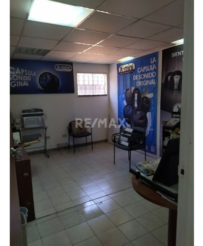 Alquiler Edificio Comercial Los Chaguaramos T300m2 C560m2