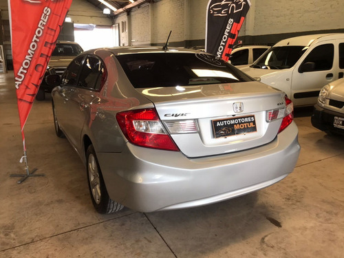 Imagen 4 de 8 de Honda Civic Exs 1.8 2012