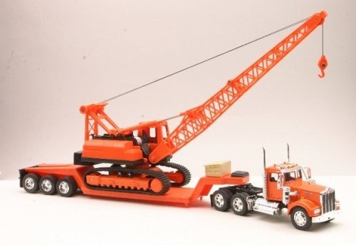 Kenworth W900 Lowboy W / Crane Truck New Ray