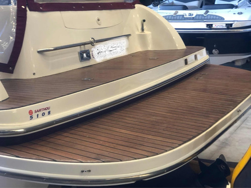 Lancha Cuddy Canestrari 235 2010 Volvo V8 Pata Sx