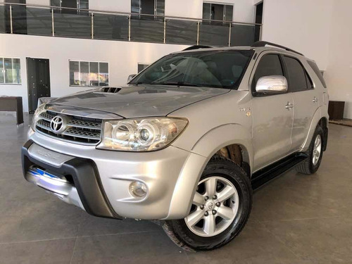 Toyota Sw4 2011 3.0 Srv 7l 4x4 Aut. 5p