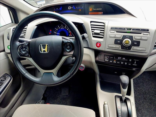 Imagem 10 de 14 de Honda Civic Honda Civic 1.8 Lxs 16v Flex Automático 2013