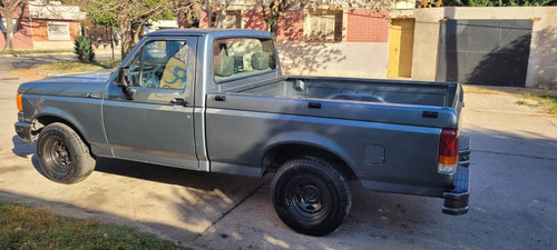 Ford F-100 4.9i