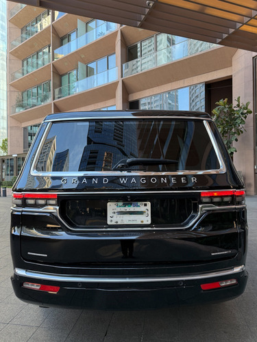 Jeep Grand Wagoneer L 6.4 V8 4X4 At