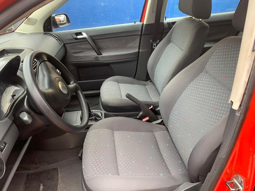 Imagem 10 de 16 de Volkswagen Polo Hatch. 1.6 8v Gasolina Manual