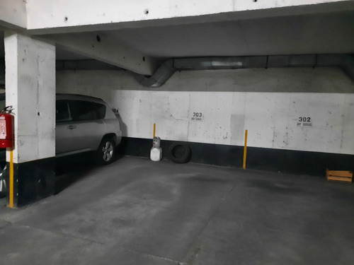 Arriendo Estacionamiento San Isidro 40