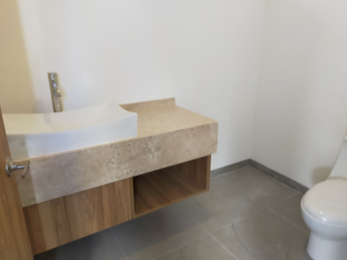 Imagen 2 de 14 de Casa Nueva De Autor 3 Rec Con Baño Estudio Amplios Espacios