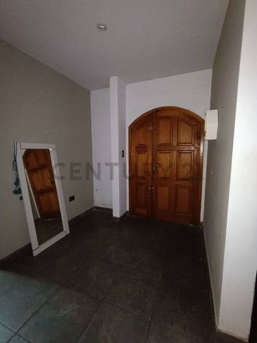 Casa En Venta En Villa Elvira, La Plata