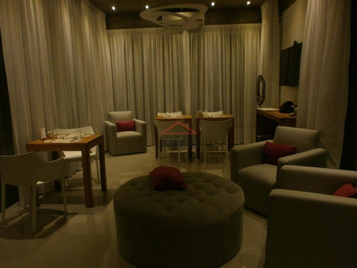 Apartamento En Tio Tom, 8 Dormitorios *- Ref: 3046