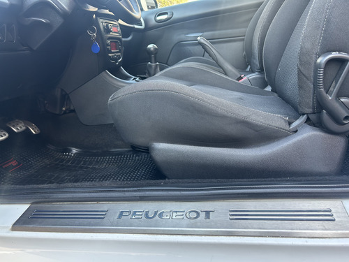 Peugeot 207 1.6 Xt