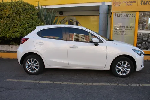 Mazda 2 1.5 Touring Mt