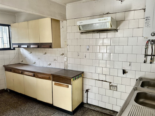 Ideal Para Remodelar/ Apumanque/ 4d3b/las Condes/oneprop.cl