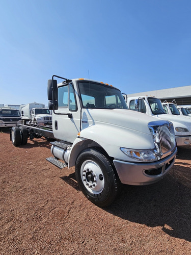 International 4300 Modelo 2013 Chasis Cabina Rabón 4x2