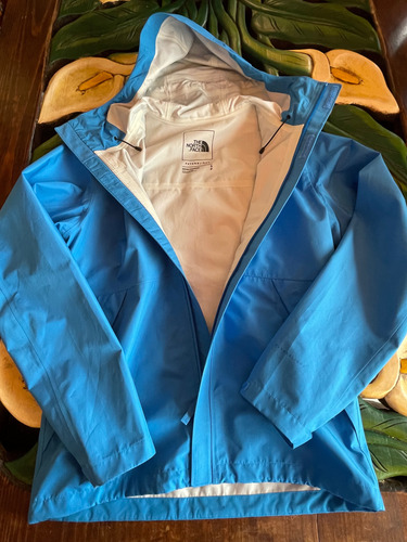 Chamarra North Face Futurelight S De Hombre No Salomon (Usado)